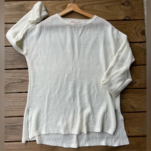 Ambiance white knit large round neck sweater - Picture 1 of 9